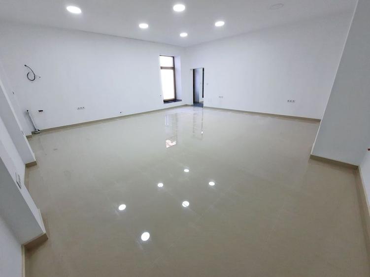 Spatiu comercial finisat, in vila din zona Pietei Unirii, ultracentral - 2