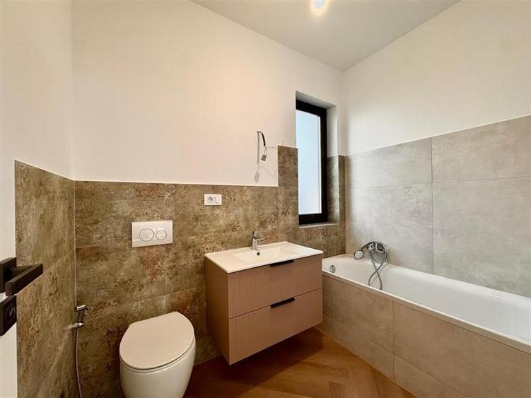 Casa individuala parter cu priveliste panoramică in Hlincea strada privata - 14