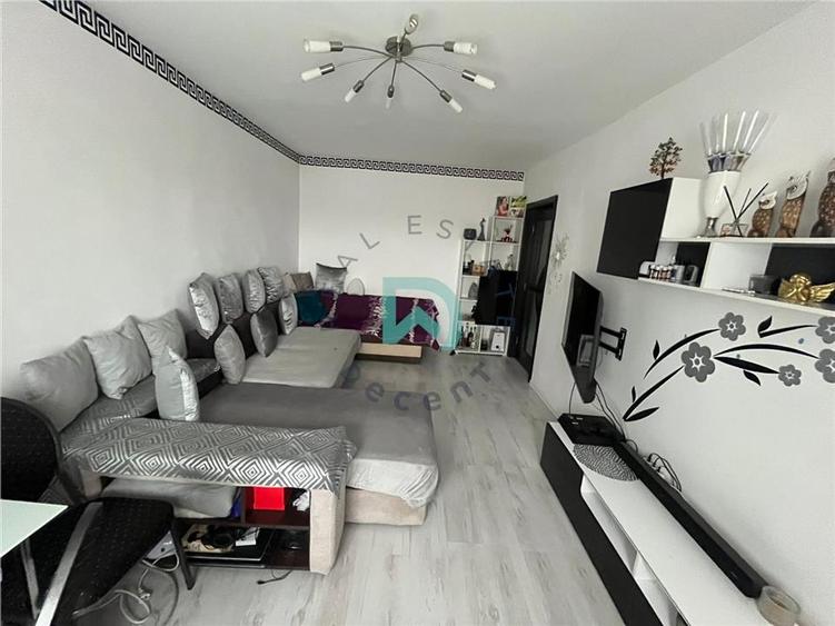 Apartament 3 camere Tractorul, 70mp., Brasov - 1