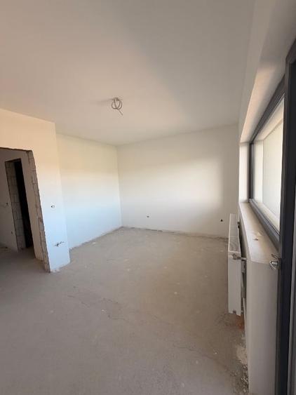 PROPIETAR Vând ap 2 camere în Selimbar SIBIU  0721194707 WhatsApp - 11