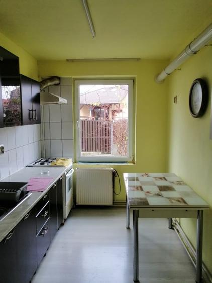 Vând apartament 3 camere - 1