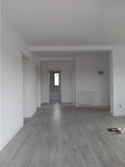 Barnova CASA PARTER su 101mp 4cam 2 bai 450mp teren toate utilitatile la gata - 1