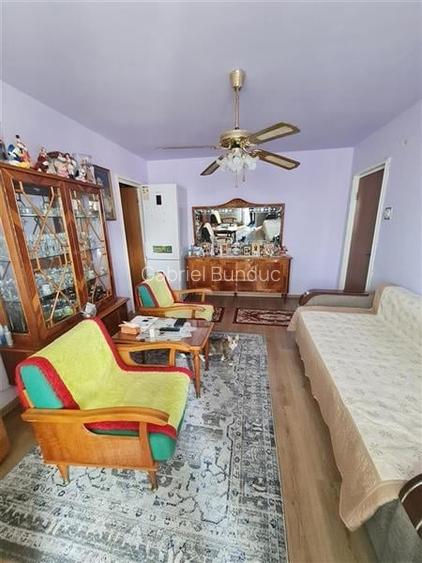 Apartament cu 3 camere semidecomandat, mobilat în Griviței Apartament cu 3 camere semidecomandat, mobilat în Griviței