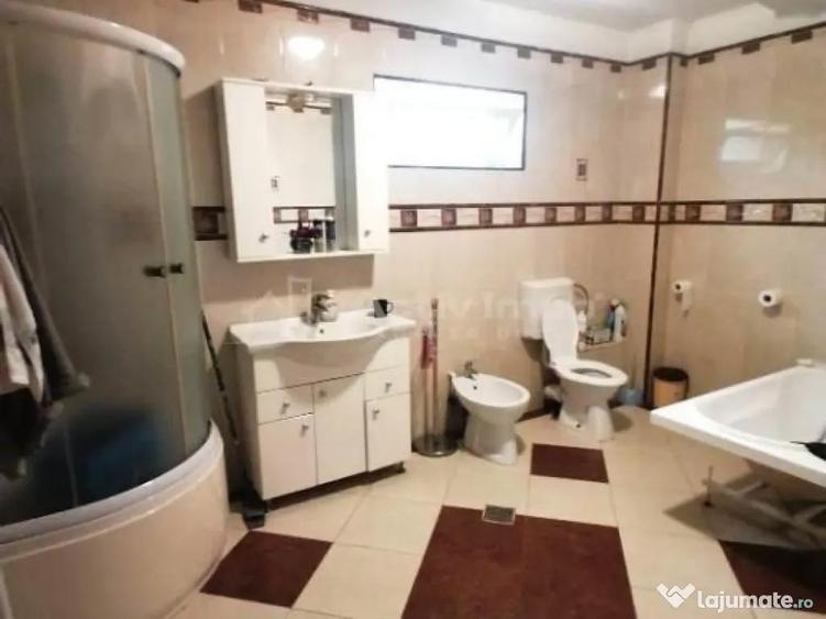 Vila individuala - 7 camere- Domnesti - Tudor Vladimirescu- - 10