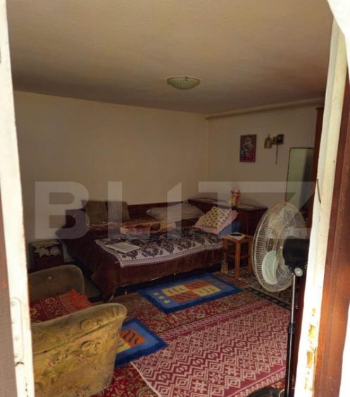 Casa spa?ioasa cu livada, intr-o zona lini?tia la 2 - 2