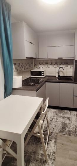 Garsoniera moderna- Tractorul- langa Coresi Mall - 6