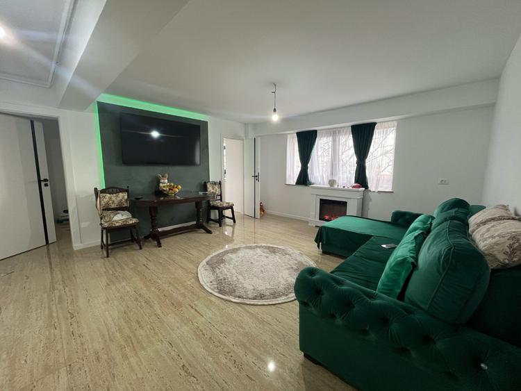 Apartament trei camere complet renovat - zona Blvd. Unirii - etaj 2/8 - 2