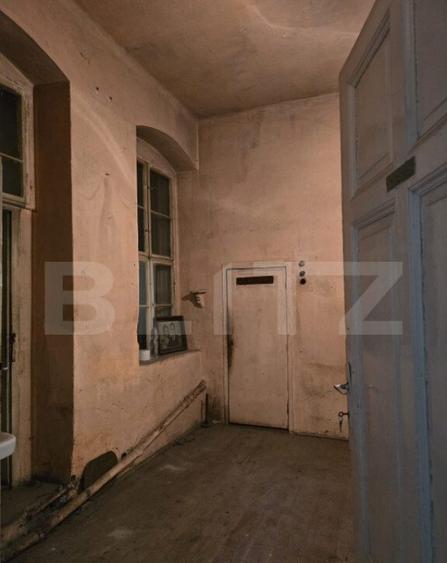 Casa de vanzare, 6 camere, 137 mp, teren 579 mp, zona semice - 14