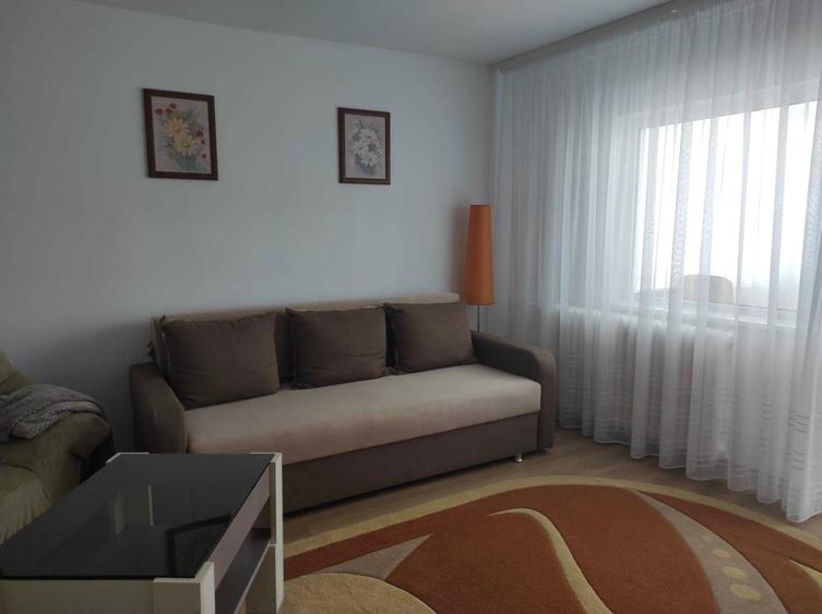 Se inchiriaza apartament 2 camere - 5