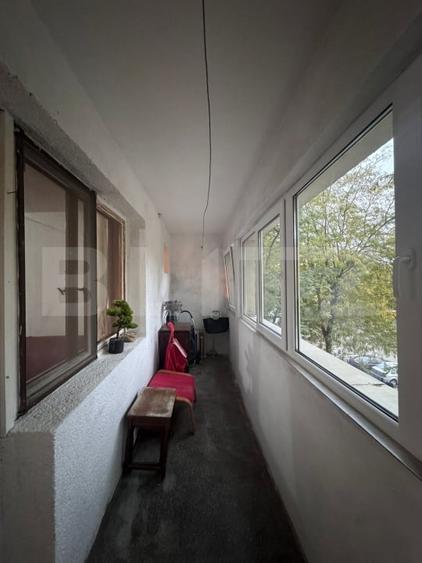 Apartament de 3 camere, 70 de mp, zona Alexandru Obregia - 2