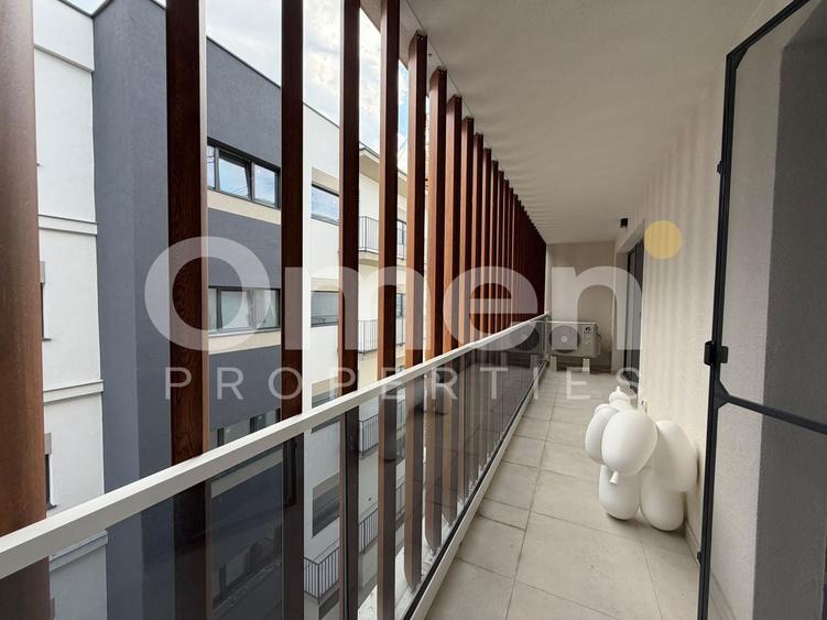Apartament cu 3 camere semidecomandat, mobilat în Ultracentral