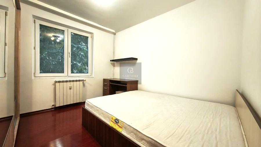 Apartament cu 3 camere decomandat în Rahova