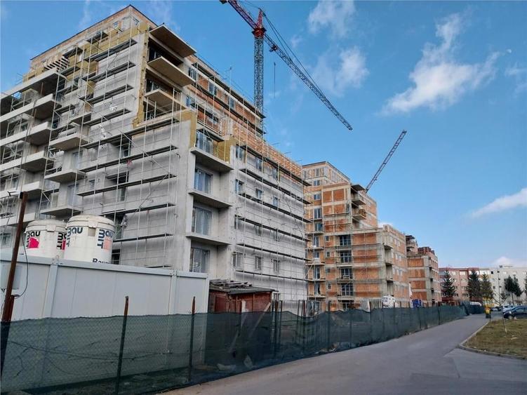 Garsonieră decomandată în Avantgarden