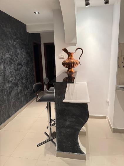 Apartament cu 3 camere decomandat, mobilat în Ultracentral