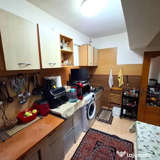 Apartament cu 2 camere decomandat în Ultracentral