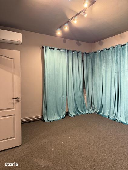 Apartament cu 3 camere în Piața Centrală