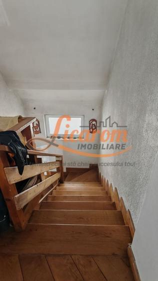 Casă individuală cu 4 camere cu Canalizare în Bartolomeu