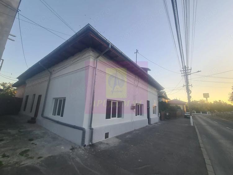 Casă cu 4 camere cu Teren 332 Mp în Central