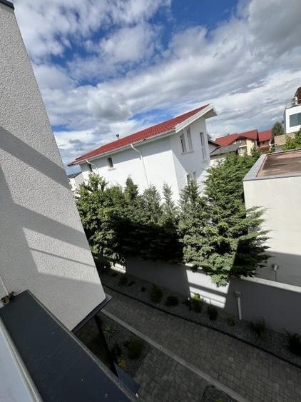Vila noua finalizata, S+P+2, 6 camere,331mp, Pipera, parcare subterana 2 masini - 14