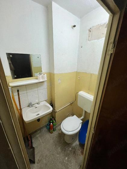 Apartament cu 3 camere decomandat în Păcii