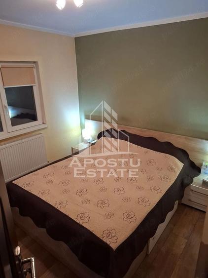 Apartament cu 4 camere decomandat, mobilat în Confecții