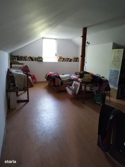 Casă cu 4 camere cu Teren 375 Mp în Ciritei