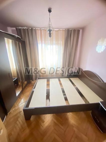 Apartament cu 4 camere decomandat în Complex Studențesc