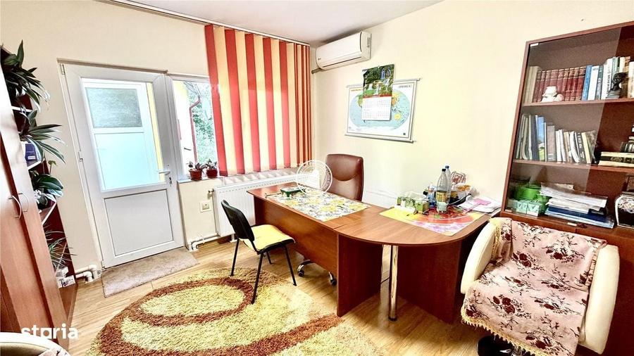Casă cu 4 camere în Aroneanu