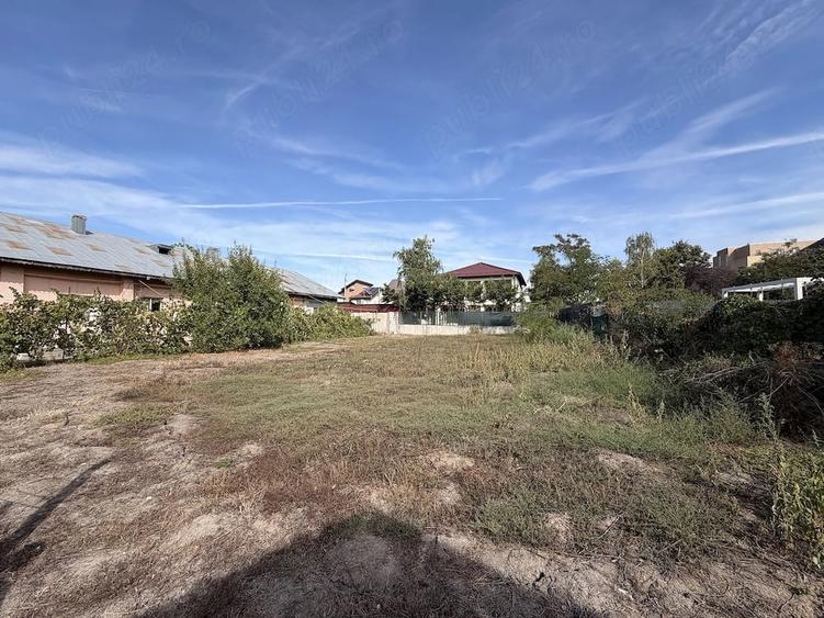 Casă cu Teren 1700 Mp în Central