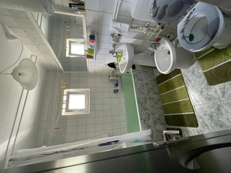 Vand apartament 2 camere decomandat Oras Navodari - 10