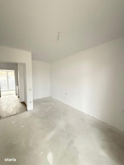 De vanzare Casa isiruita, zona Carolina Mall Cartier Nou - 5