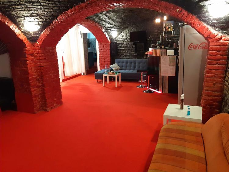 Spatiu comercial de inchiriat - 8