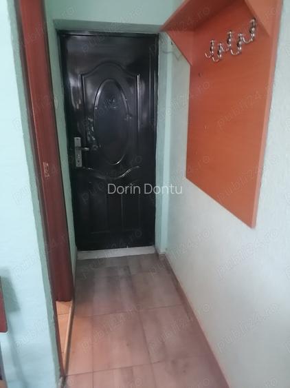 Vind sau inchiriez garsoniera confort redus 12 m patrati zona gara Burdujeni Vind sau inchiriez garsoniera confort redus 12 m patrati zona gara Burdujeni