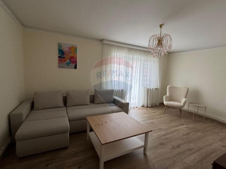 Apartament de inchiriat 3 camere plus Garaj complet RENOVAT - 3
