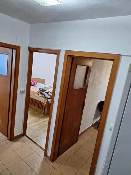 Inchiriez Garsoniera - 12