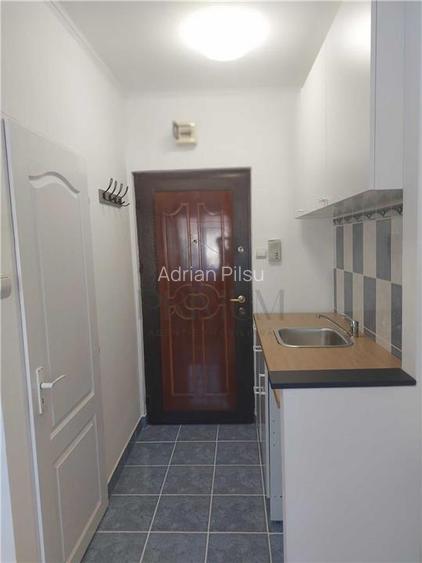 Garsoniera-renovata-Lipovei