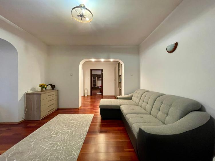 Casă parter 123 mp, complet renovată, curte generoasă, teren 400 mp - Giulesti - 17