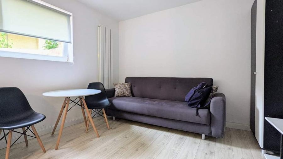 Garsoniera micuta situata in Cartierul Buna Ziua, aproape de statie - 2