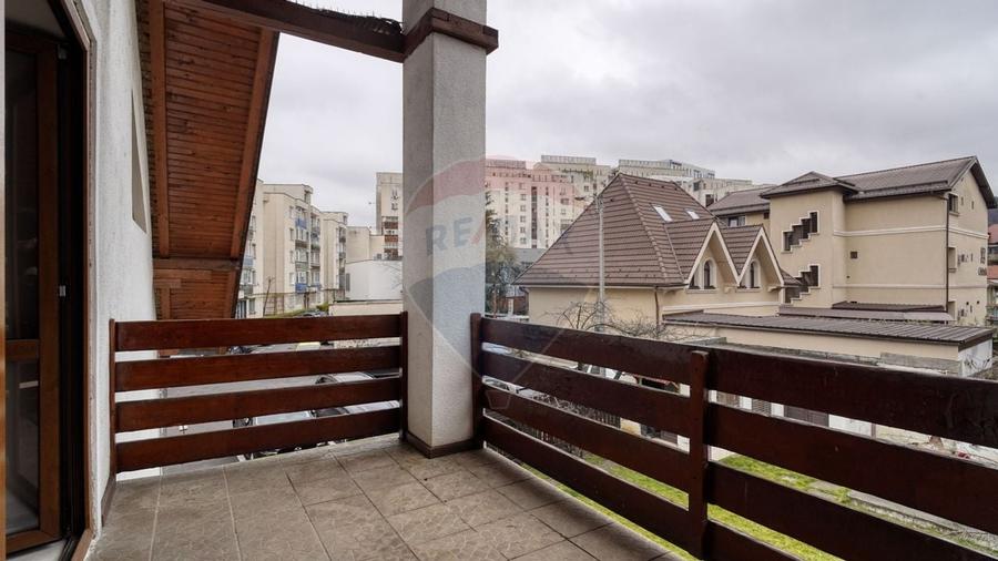 Casă / Vilă cu 9 camere de închiriat în zona Centrul Civic! - 18