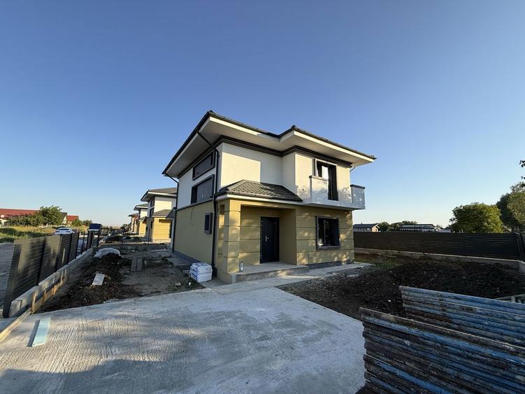 Casa Modena Miroslava , Comision 0 - 5