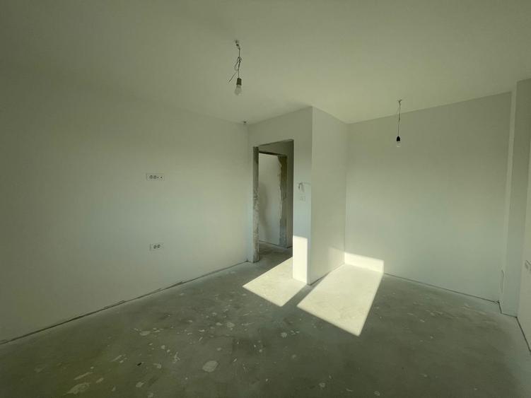 Duplex nou cu 4 camere, amplasament excelent în Moșnița Veche - 9