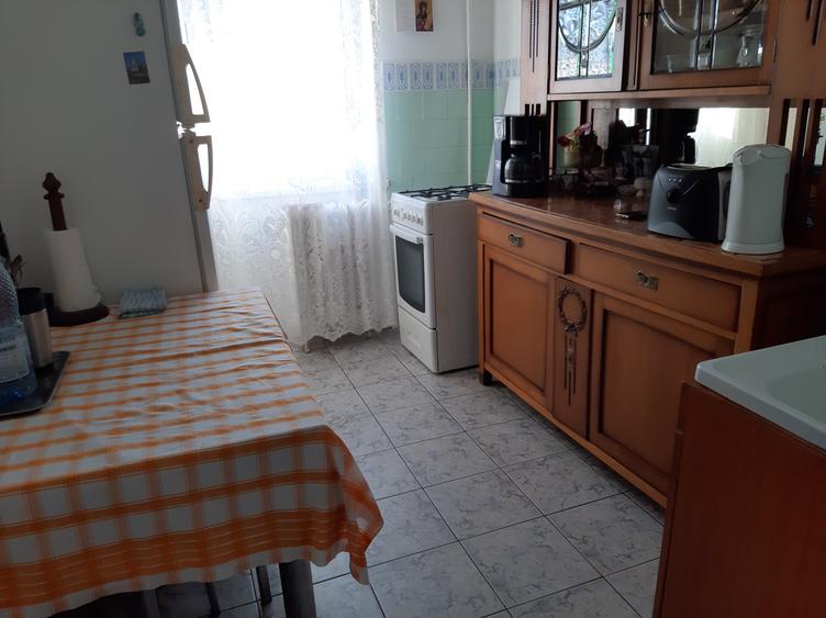 Apartament cu 2 camere semidecomandat în Confecții