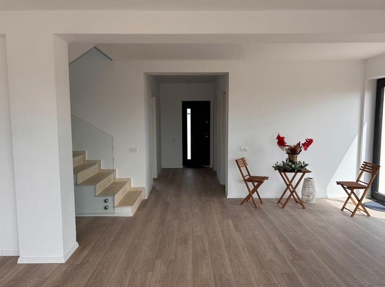 2 vile cochete in apropierea padurii cu teren generos - 36