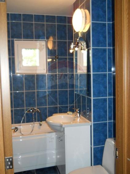 Apartament cu 4 camere de închiriat în zona Targu Cucu - 7