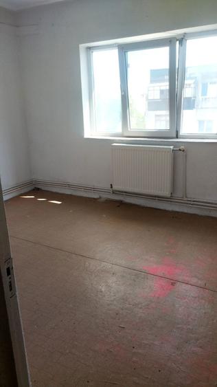 Vanzare apartament 2 camere - 5