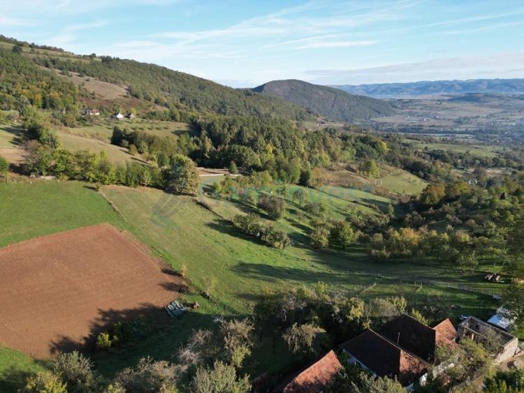 Teren agricol intravilan de 1400 mp, în Șuncuiuș