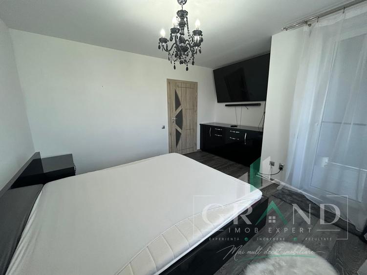 Duplex cu 4 camere cu Canalizare în Florești