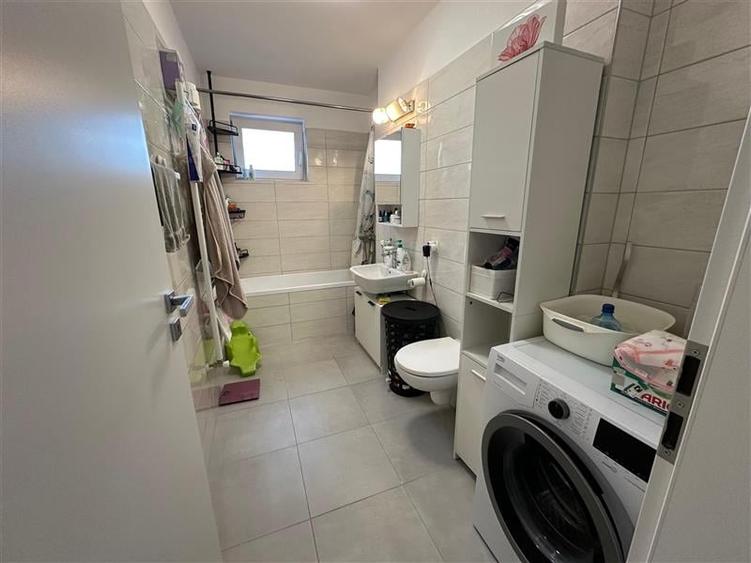 De vanzare apartament 2 camere in Maurer - 4