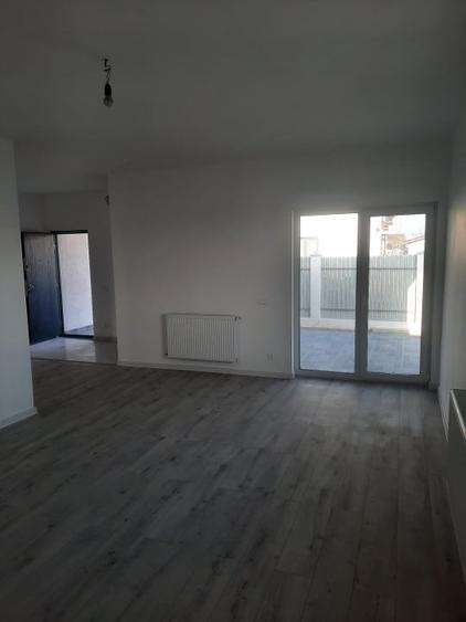 Domnesti-Teghes lângă pădure / Casă individuala 3 camere, Placa beton - 11