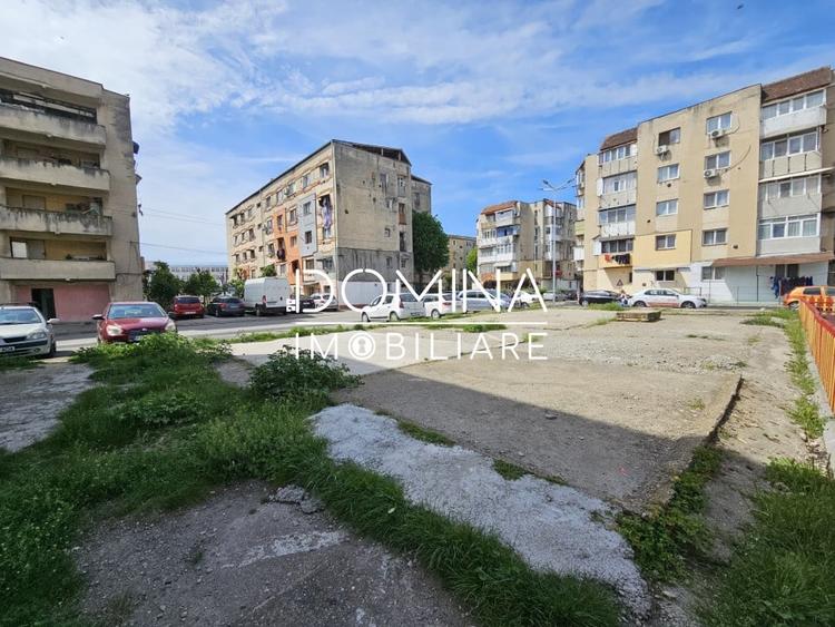 Vanzare teren intravilan - 250 mp - strada Constructorilor - zona CAM - 3